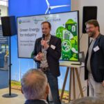 Tin und Christoph Pieper (Agrowea) halten gemeinsam einen Vortrag
